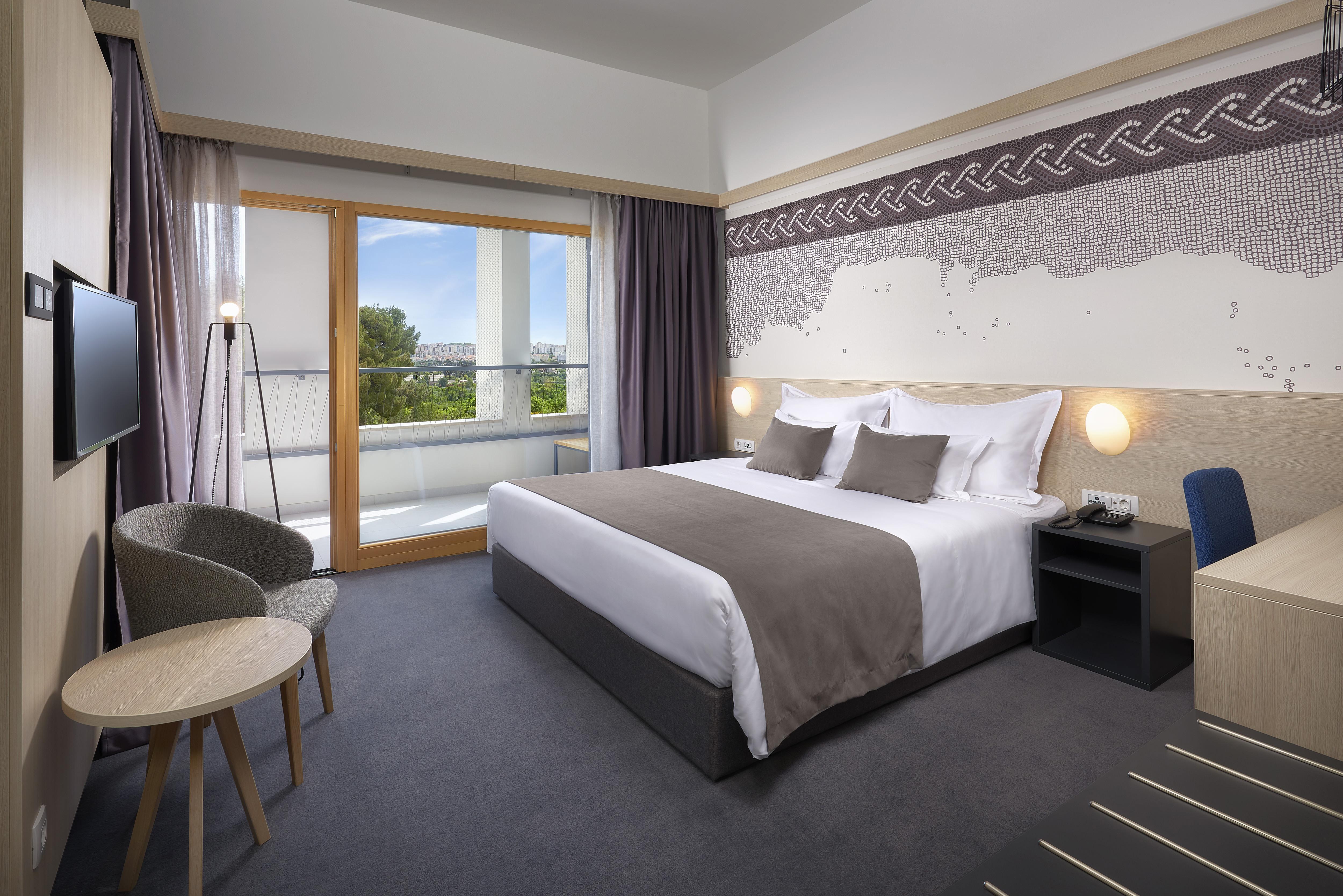 Hotel Salona Palace Ngoại thất bức ảnh