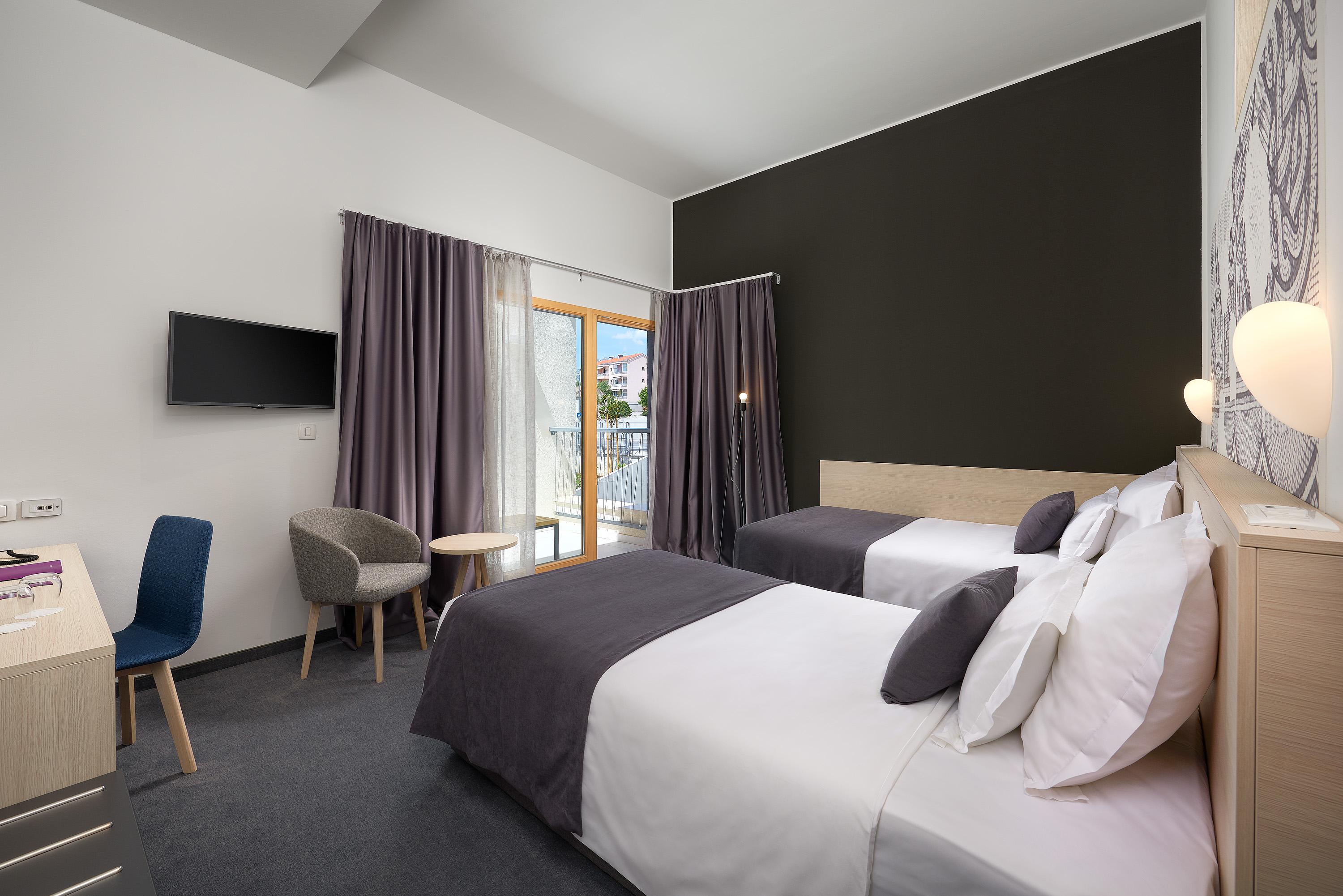Hotel Salona Palace Ngoại thất bức ảnh