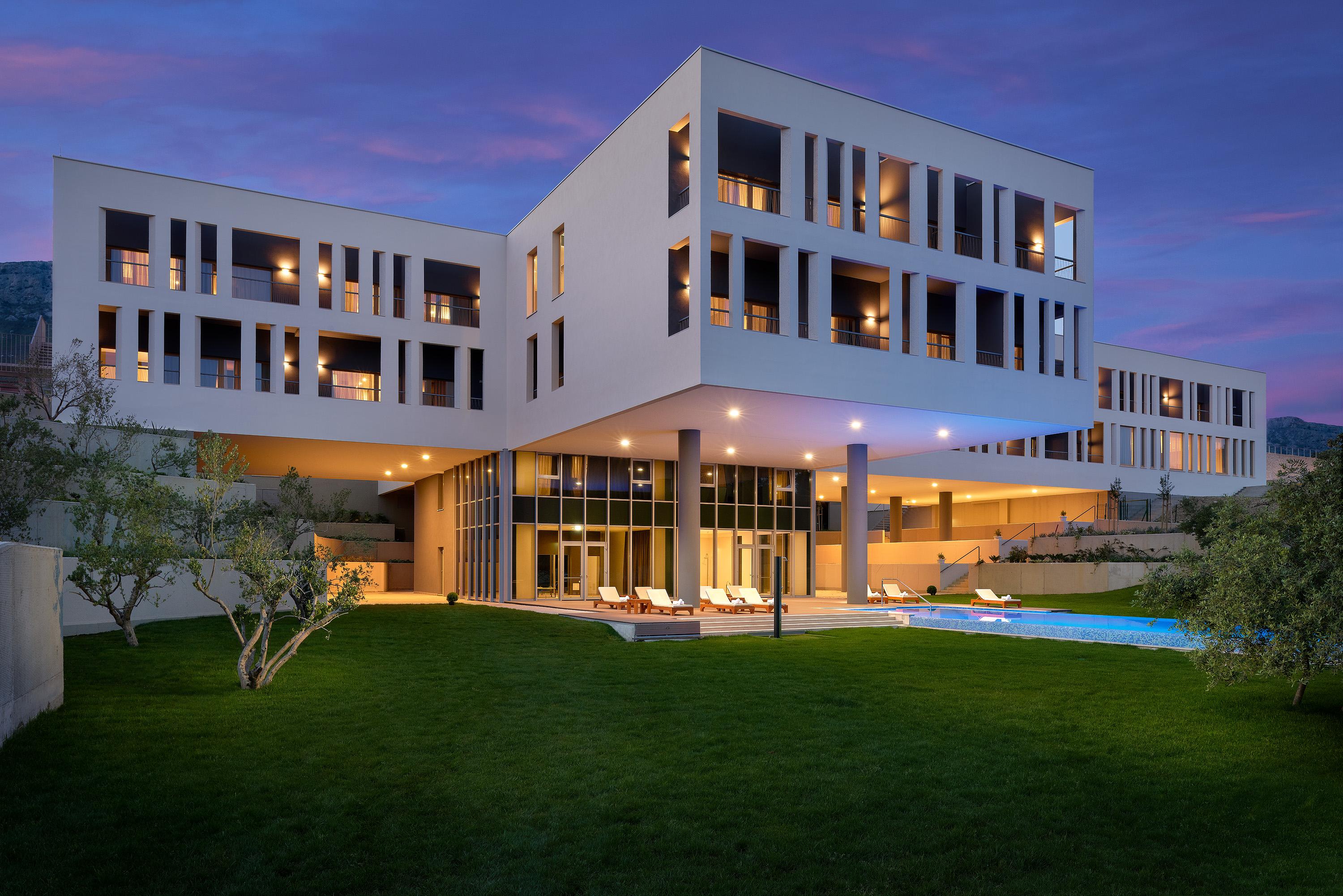 Hotel Salona Palace Ngoại thất bức ảnh